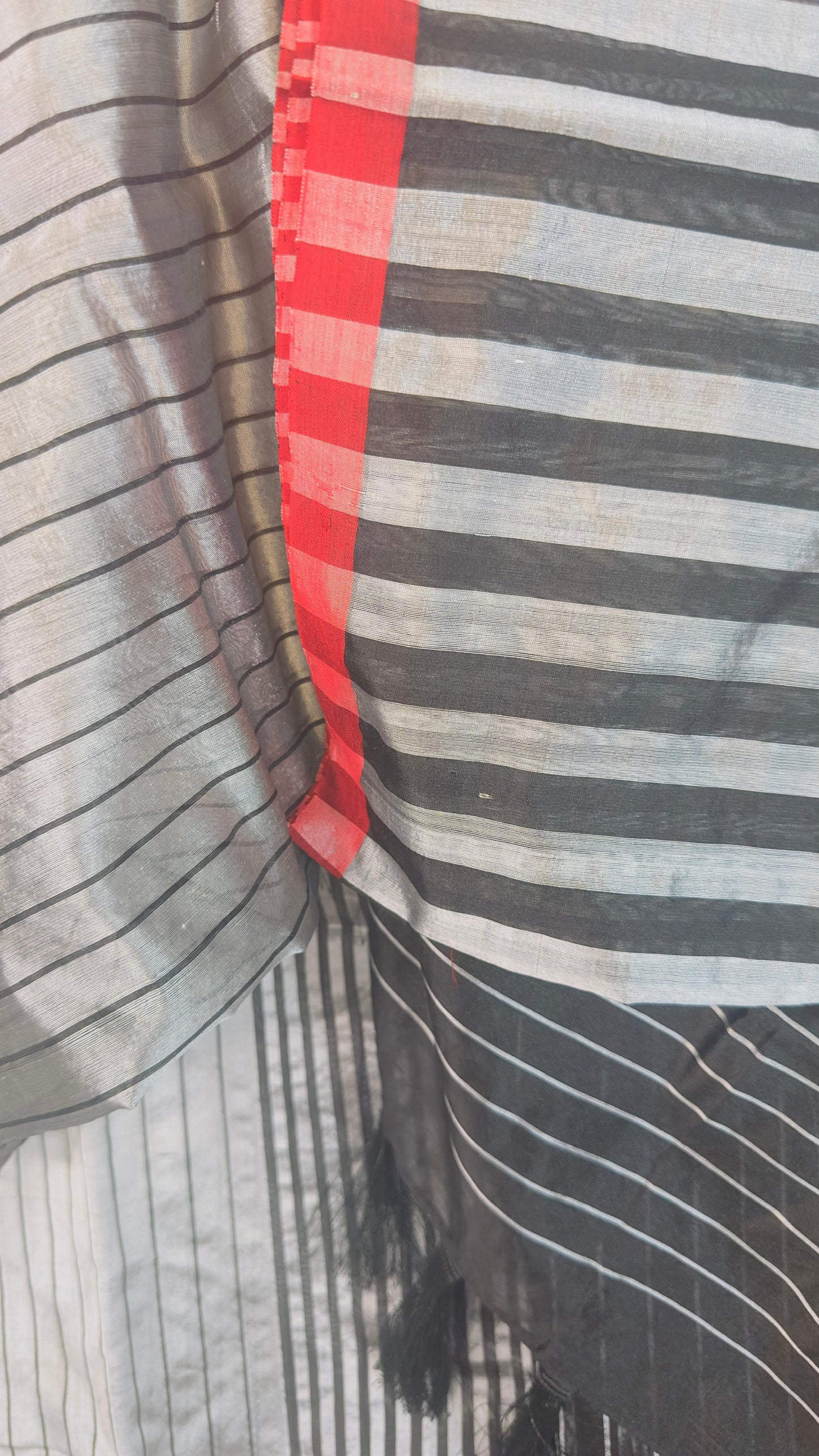Grey with Black & Red pure Chanderi Pattu silk handloom Saree
