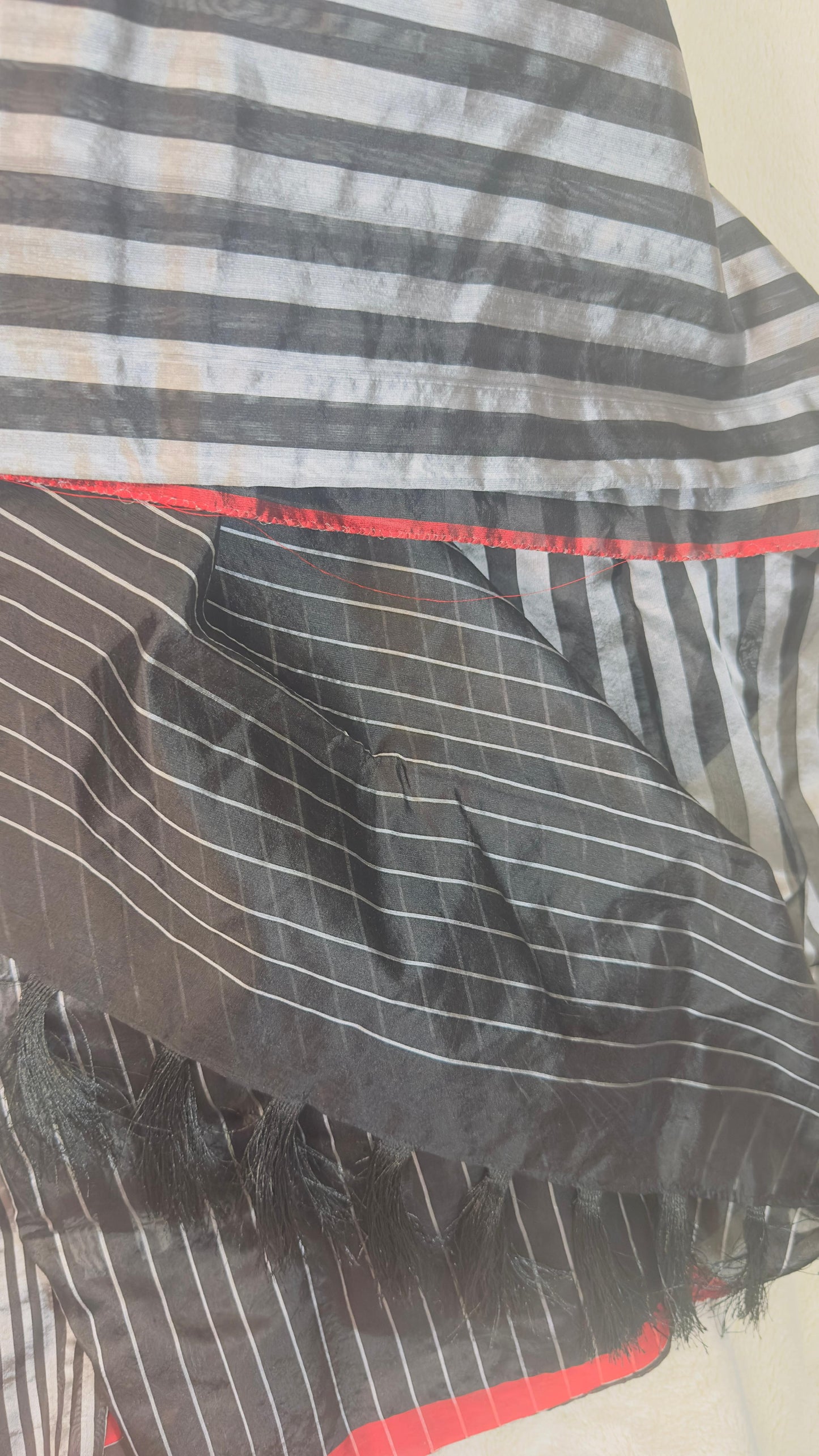Grey with Black & Red pure Chanderi Pattu silk handloom Saree
