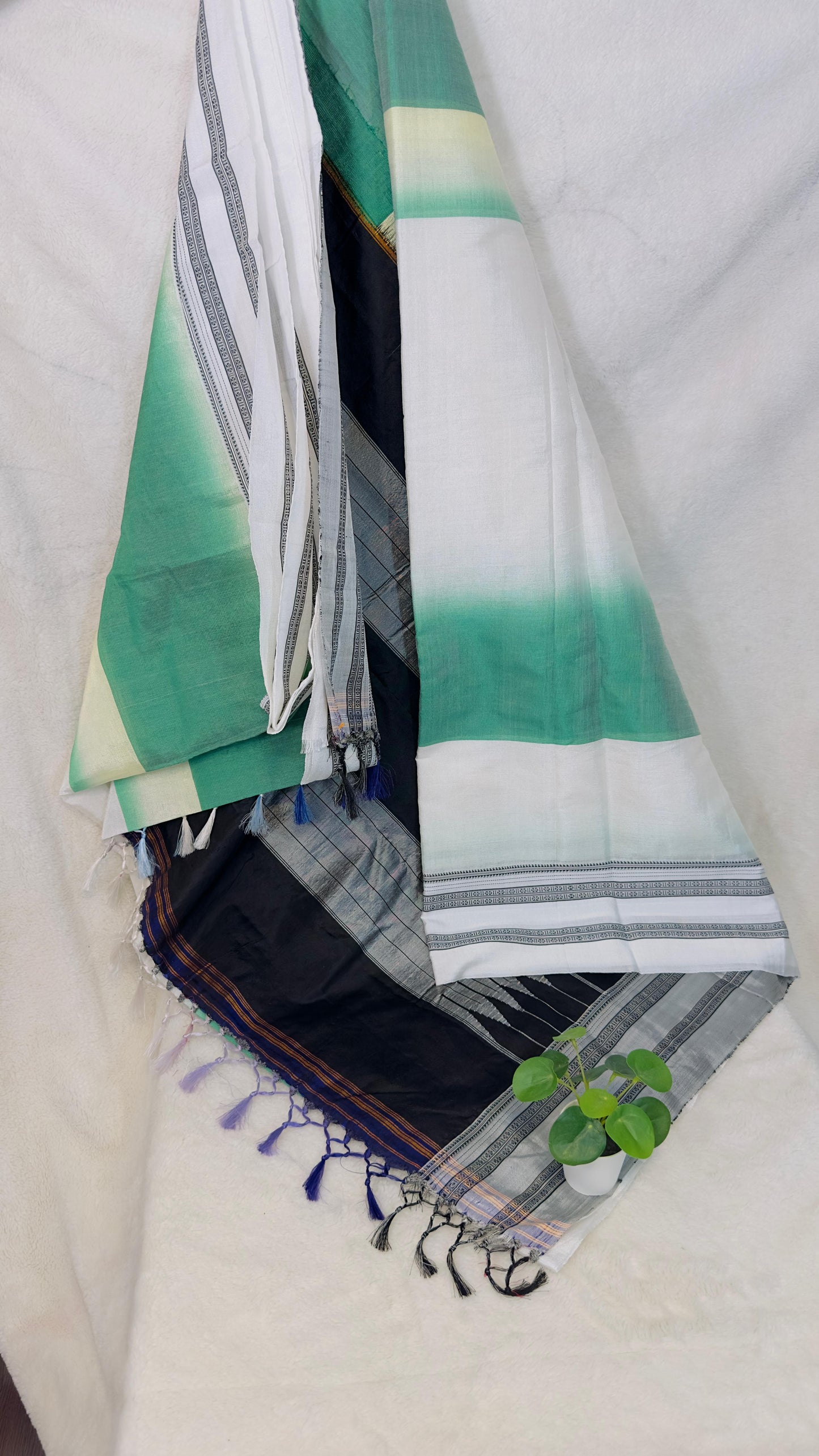 ILKAL Shaded bottle green-White SICO ( Cotton*Silk ) handloom saree