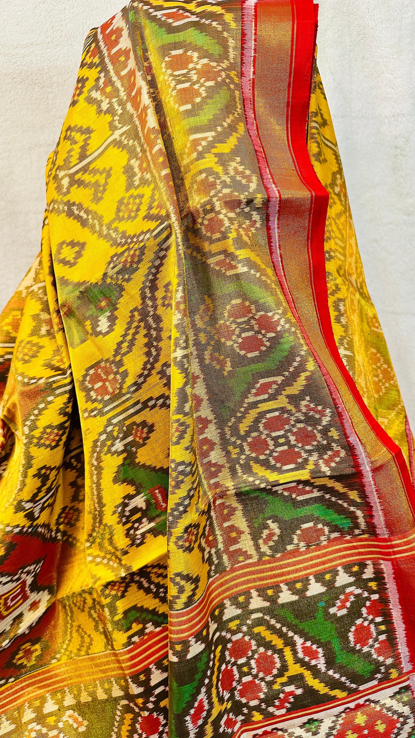 Mustard Yellow pure tissue silk semi double Patan Patola Handloom Saree