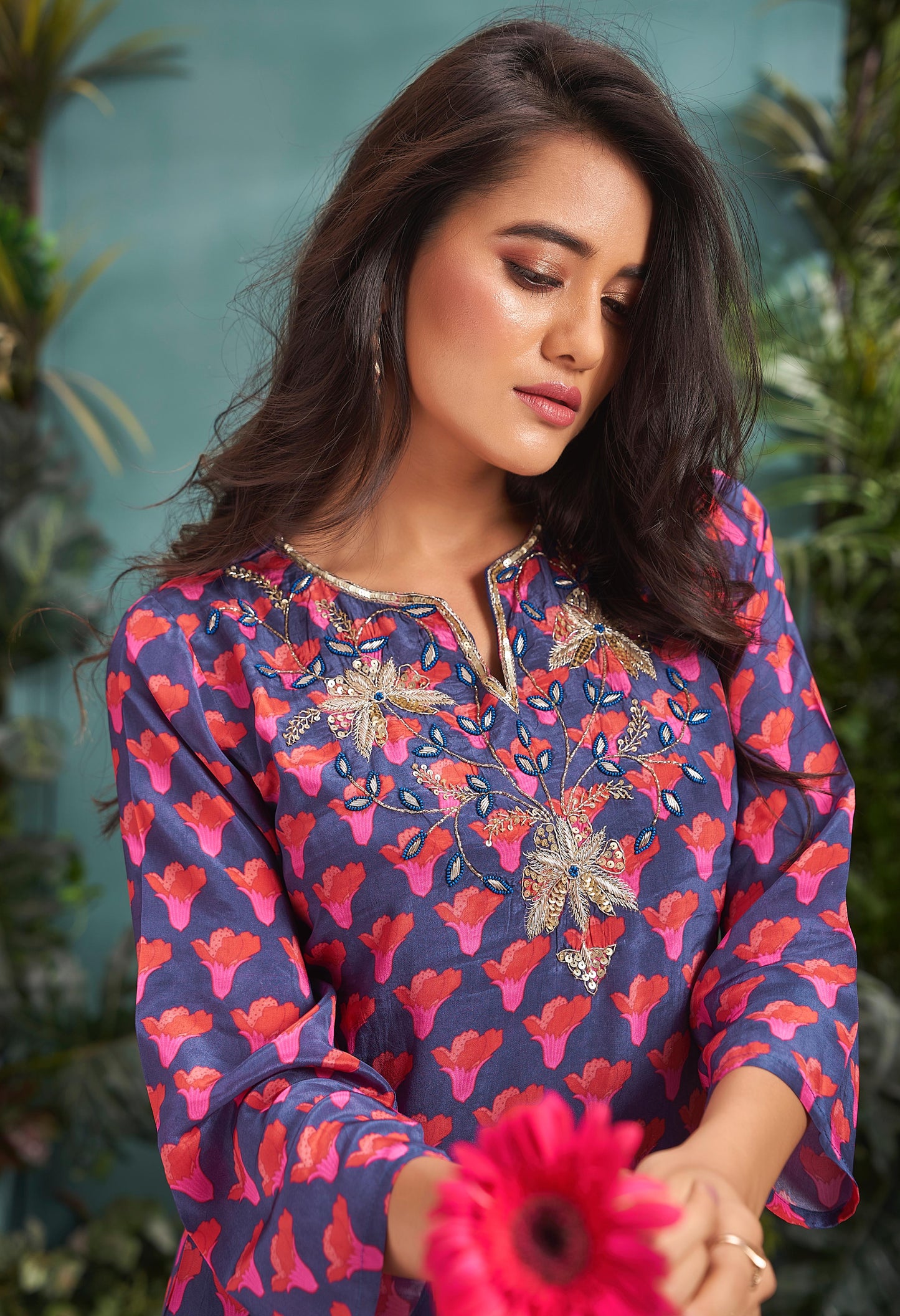 Pink crape silk kurta set highlighted with pearl, Cutdana & hand work