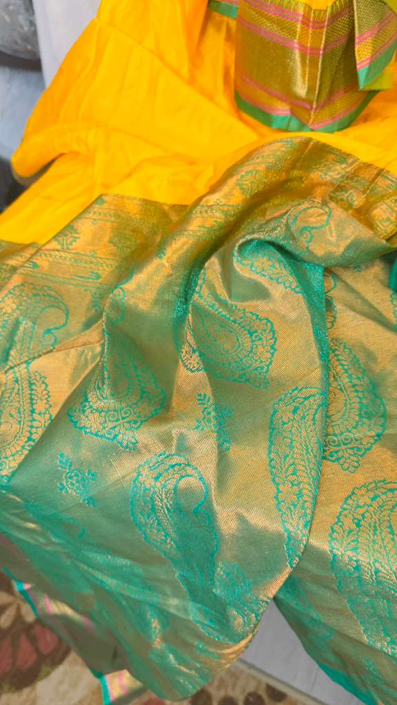 Yellow & green Pre stiched Nauwari Saree