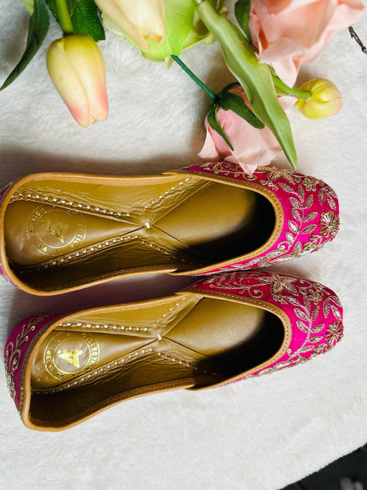 Hot pink Premium designer pure leather Jutti with double cushion and highlighted with all handwork