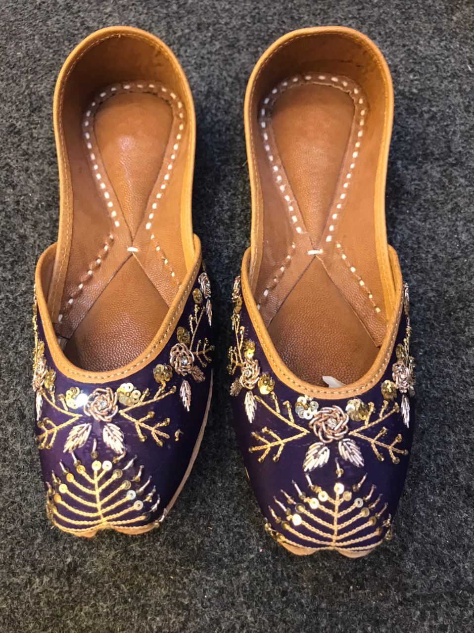Purple Premium designer pure leather Jutti with double cushion and highlighted with all handwork