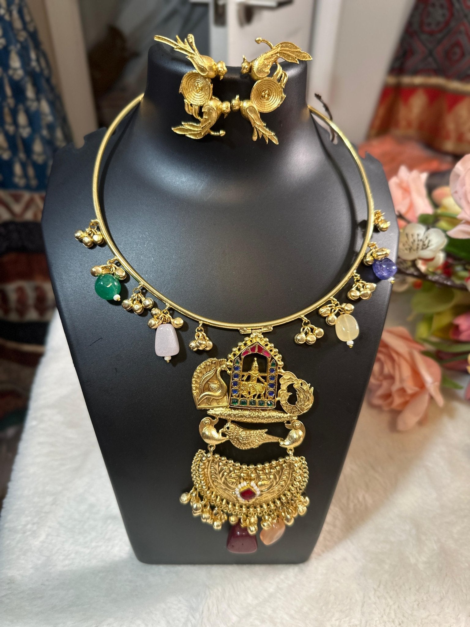 Kundan statement Hasli set highlighted with semiprecious Ruby stone & pearls paired with earrings - My Store