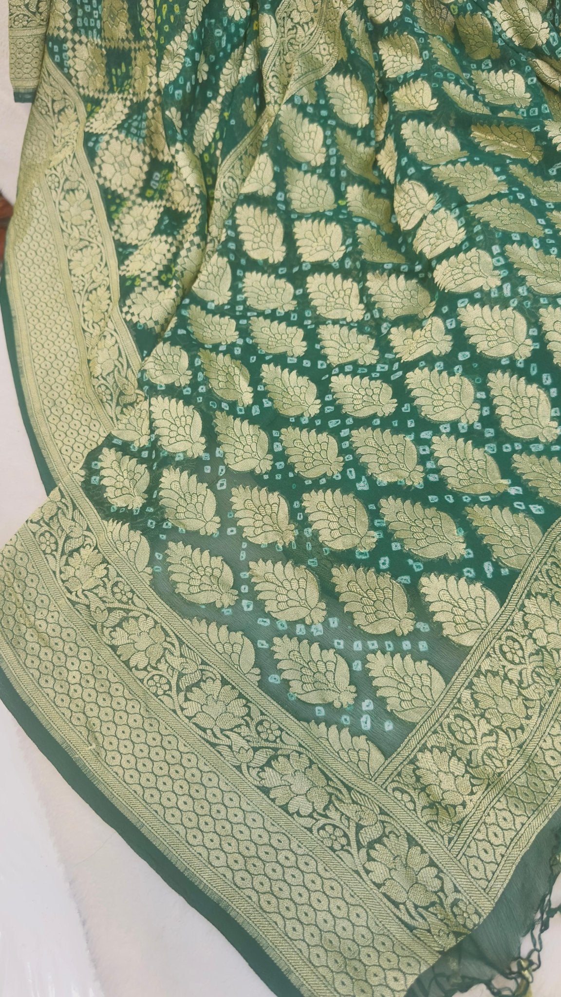 Leaf green Pure Khaddi Georgette hand rai Bandhani Banarasi saree with tested Gold zari weaving - My Store