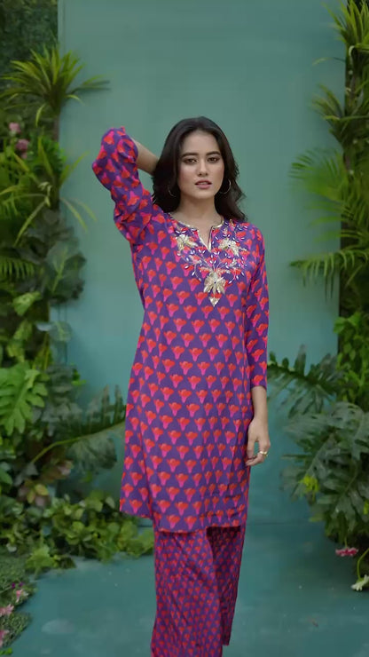 Pink crape silk kurta set highlighted with pearl, Cutdana & hand work