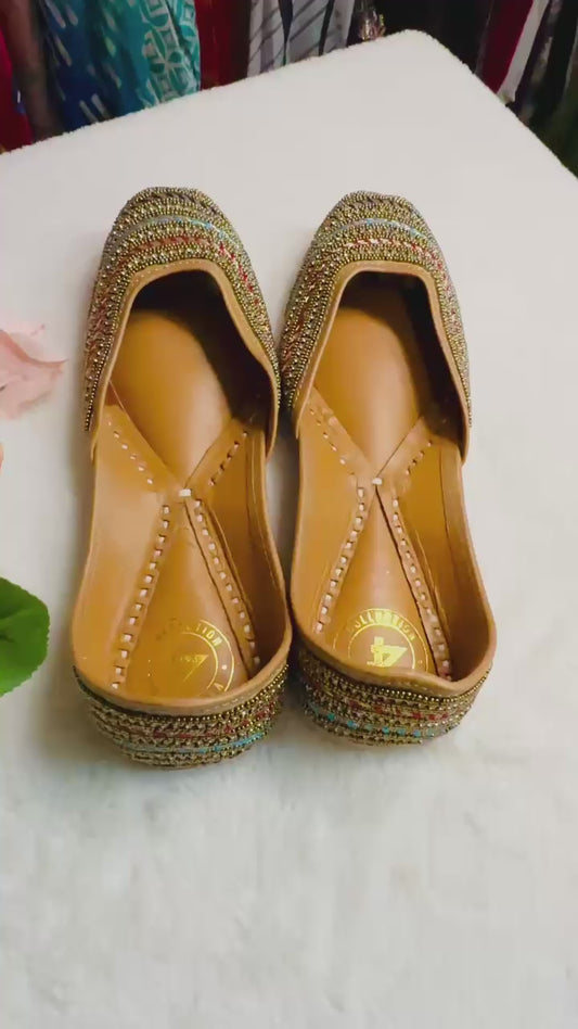 Multicoloured Premium designer pure leather Jutti with double cushion and highlighted with all handwork